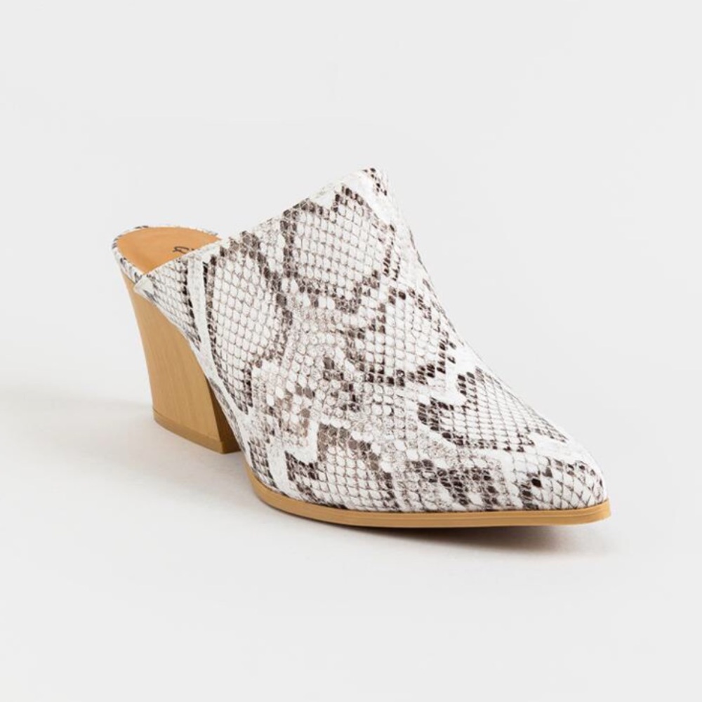 Snake print Mules